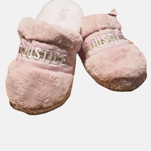 Justice Slippers Size 13-1 and 2/3 Girls kids  Faux Fur